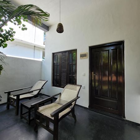 Хостел Agra Arugambay Аругам Экстерьер фото